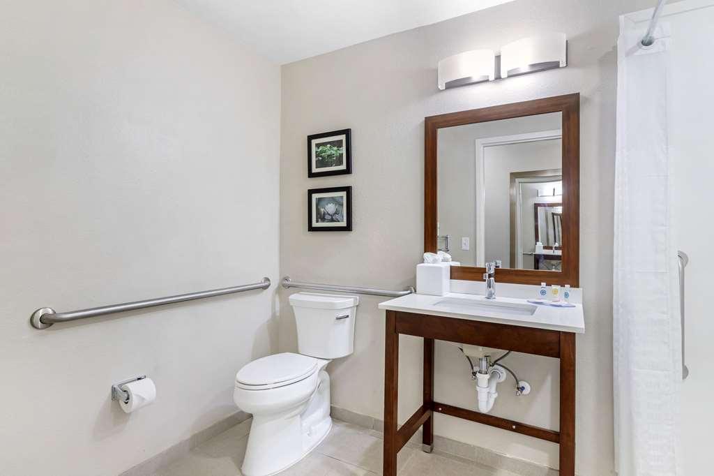 Comfort Inn & Suites Brunswick Habitación foto