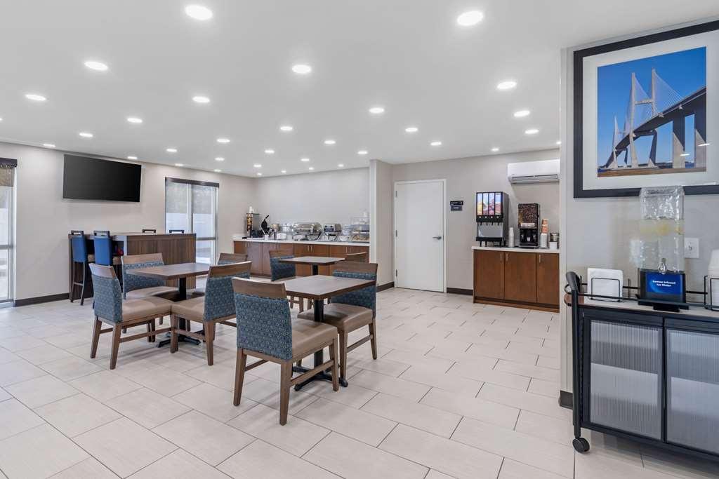 Comfort Inn & Suites Brunswick Restaurante foto